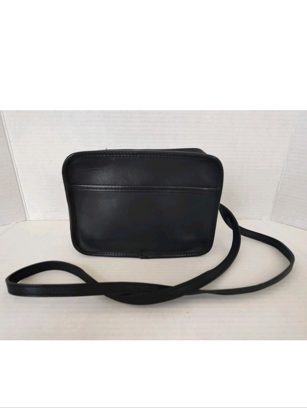 Ann Taylor Vintage Black Leather Crossbody Bag Zip Close Classic Handbag